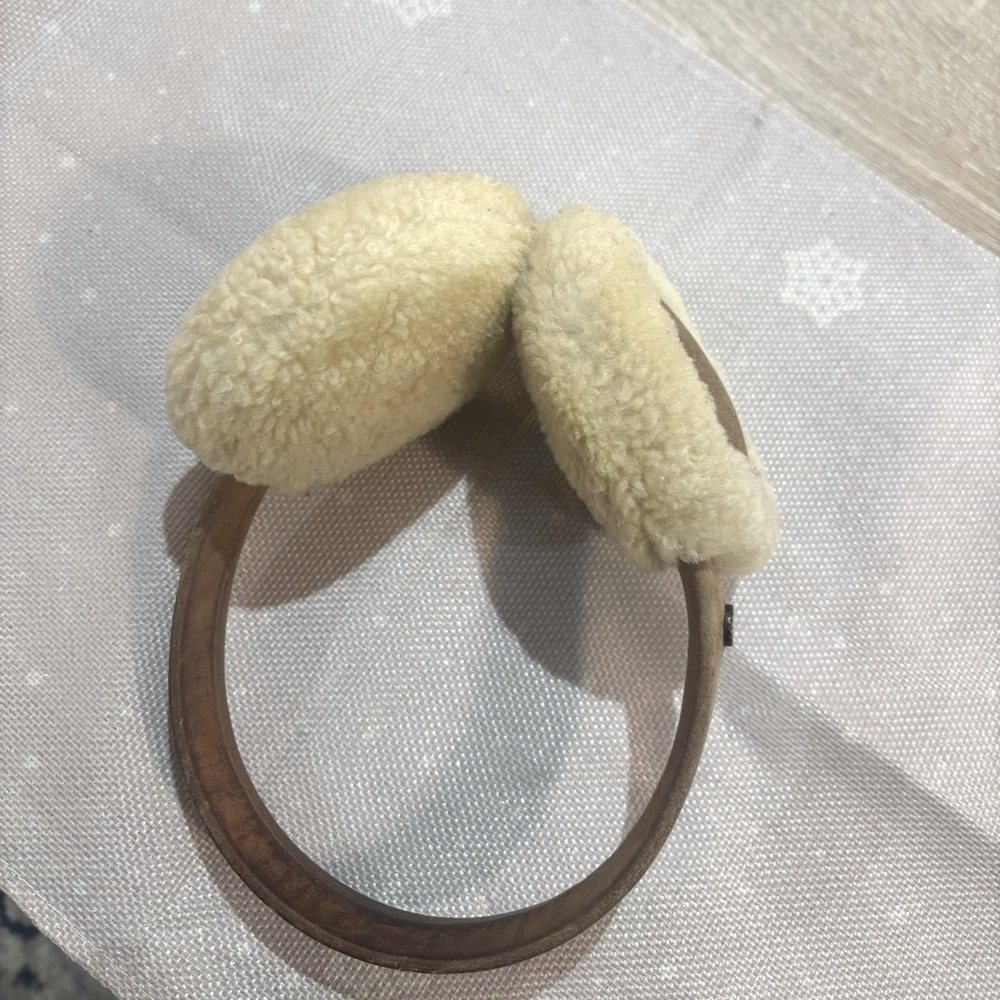 Uggs Earmuffs